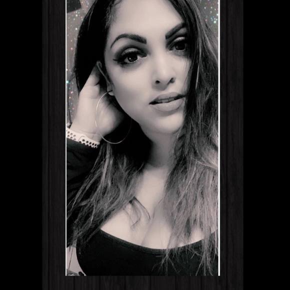 Meet your Posher, Scarlette - Picture 1 of 1